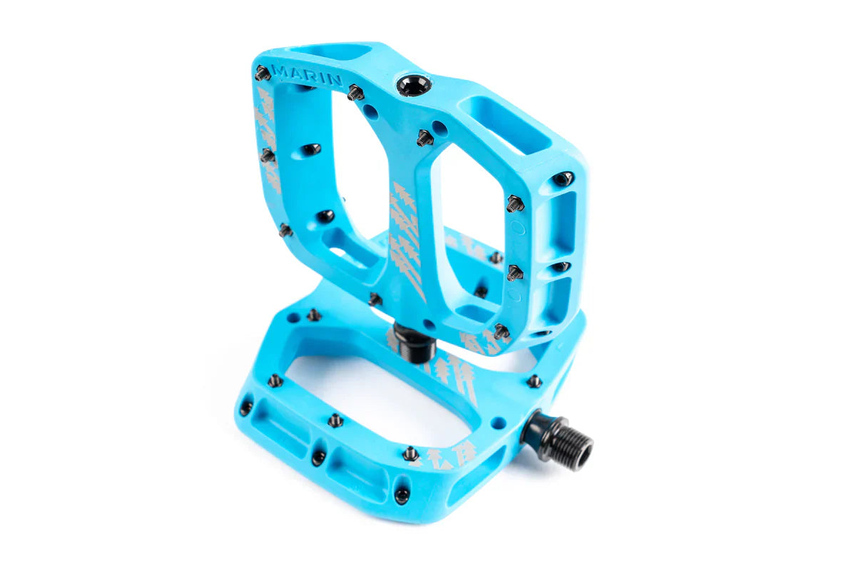 mtb pedal blau OSO PEDALS BLUE – Marin Bikes Colour:Puppy Strap VLT 13% REVO Red Lens + Clear Lens VLT 85% wheel-size__700c Mit FreeMotion auf den
